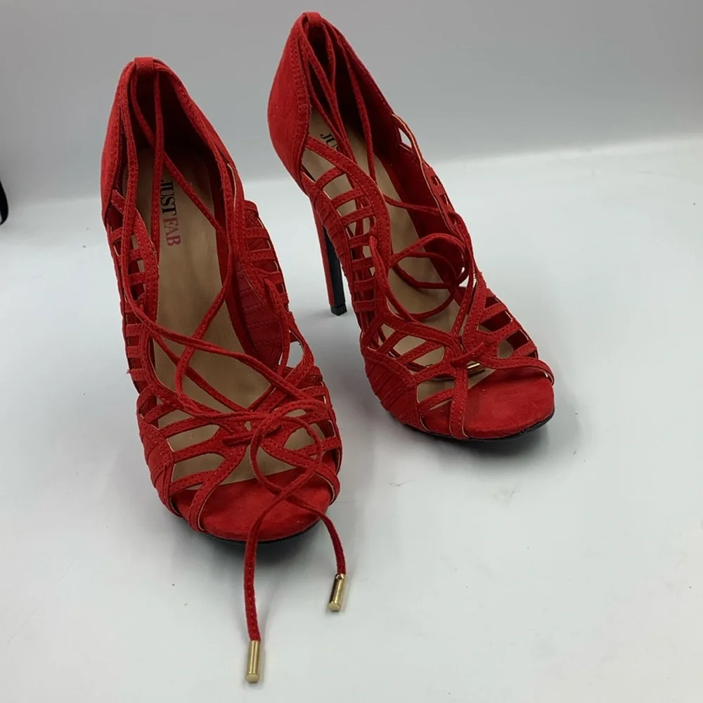 High heel pumps - Picture 1 of 4
